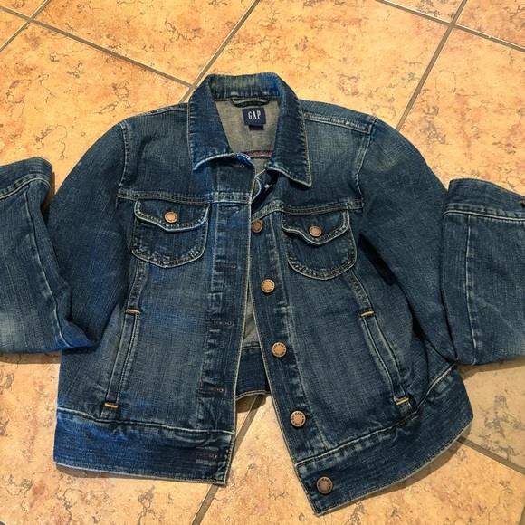 GAP Jackets & Blazers - Gap women’s blue jean jacket size M